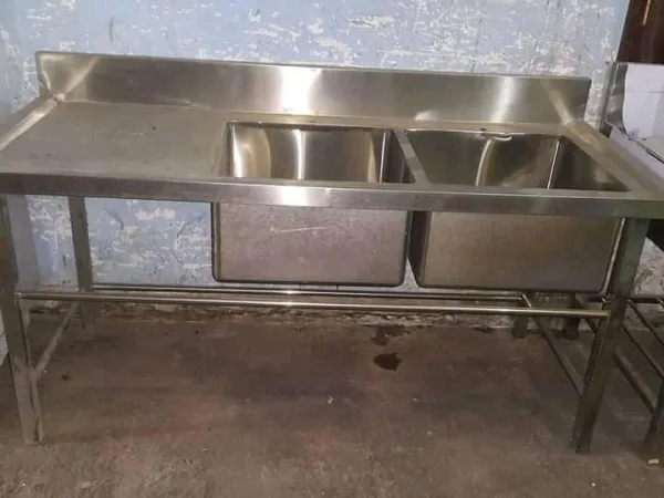 Chậu Rửa 2 Hố Có Bàn Chờ